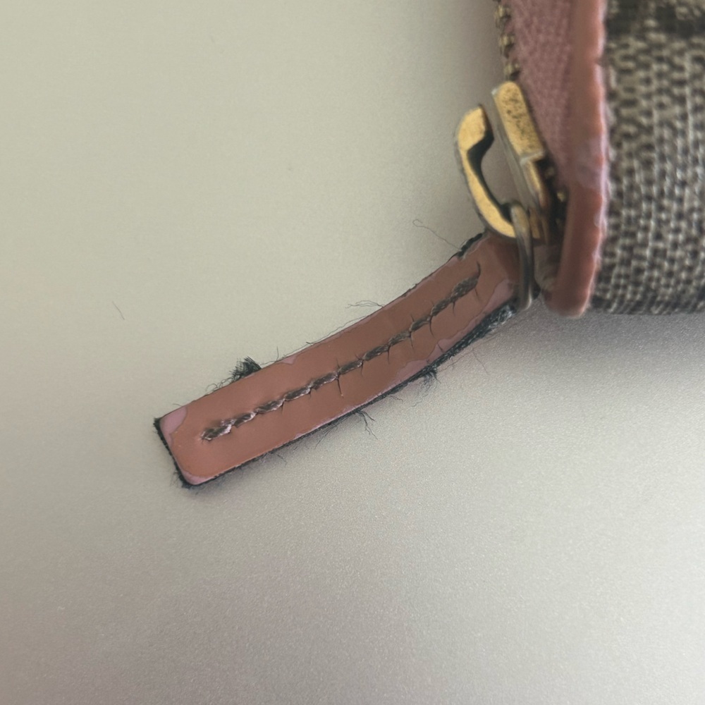 GUCCI Monogram GG Logo Ribbon PVC Zip Around Long Wallet - Picture 14 of 14